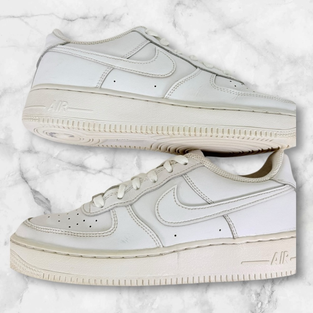 Nike Air Force 1 size 7Y - Picture 4 of 7